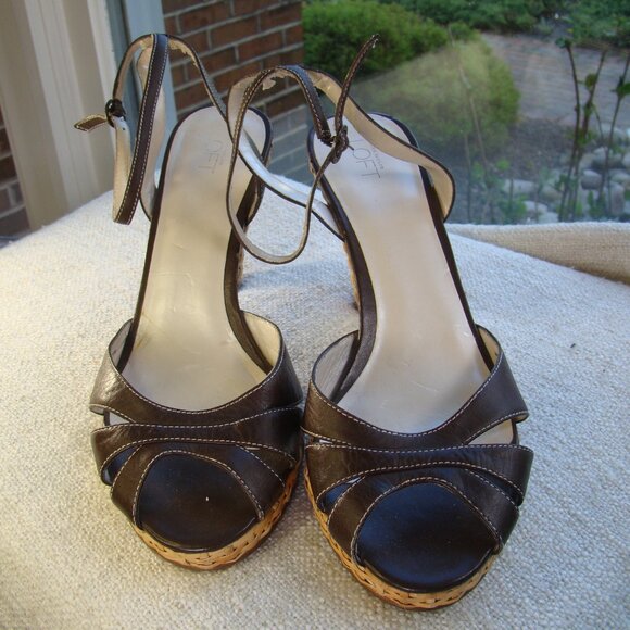 Ann Taylor Brown Rattan Open Toe platform sandals, Size 10 - Picture 2 of 9